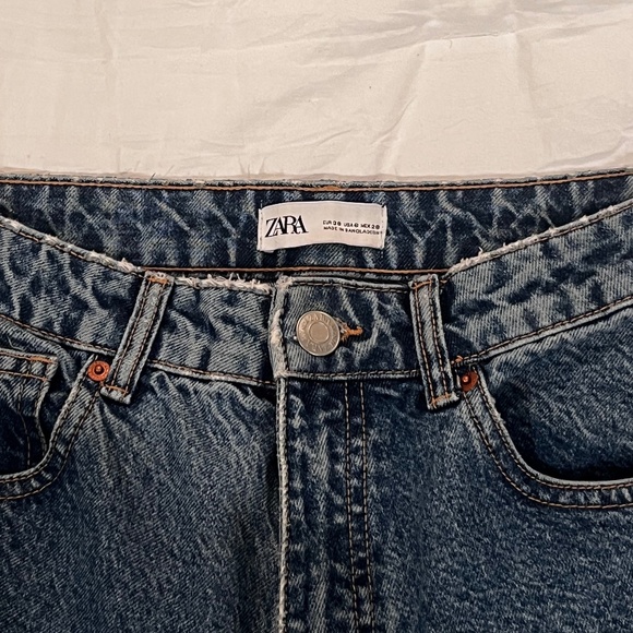 Zara High Rise Straight Leg Jeans - Picture 2 of 4